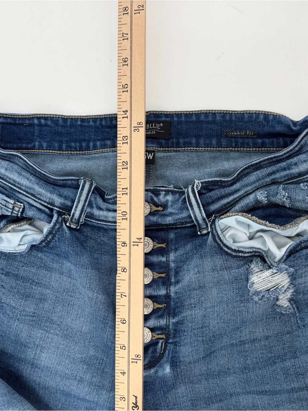 Judy Blue Medium Wash Cropped Ankle Jeans